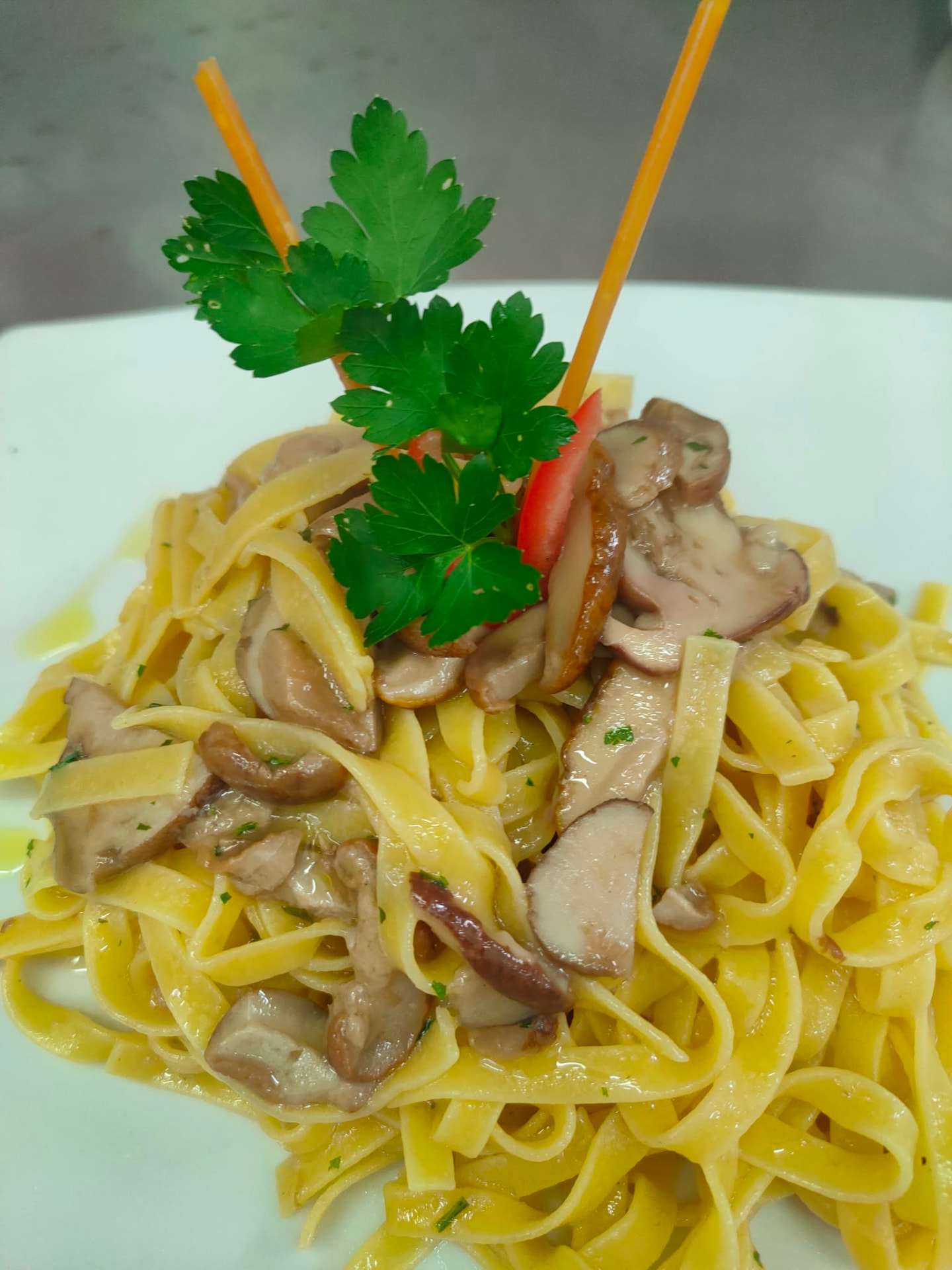 Tagliatelle con funghi